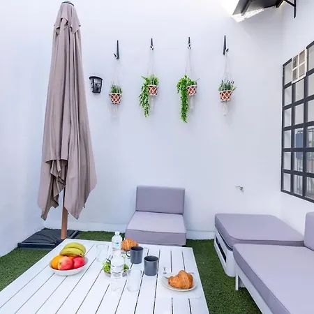 Sueno De Sevilla, En La Alfalfa Seville