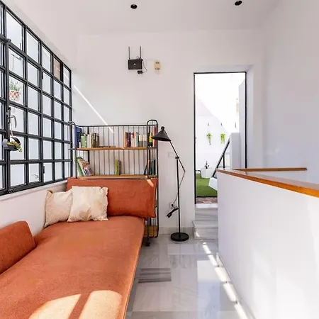 Sueno De Sevilla, En La Alfalfa Apartment